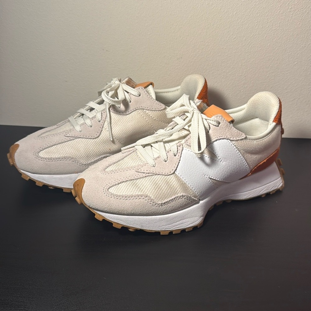 New Balance 327
